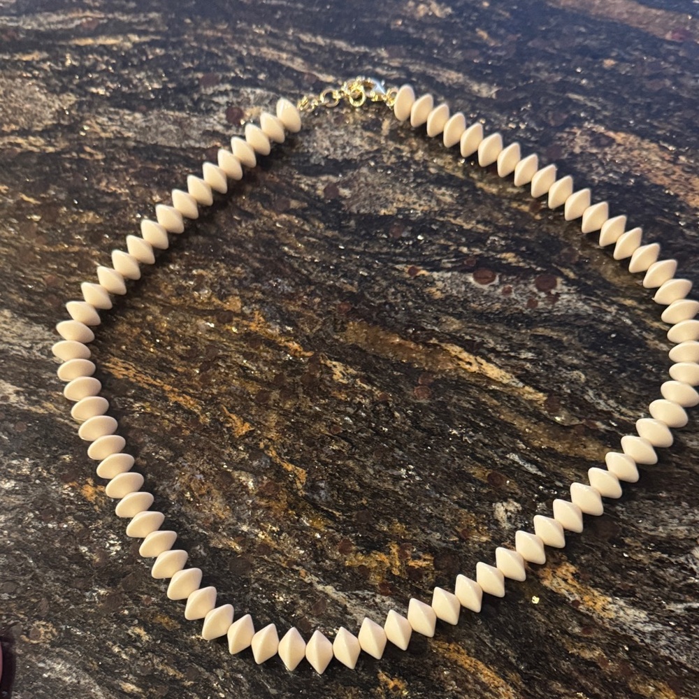 Elegant Cream Beaded Necklace